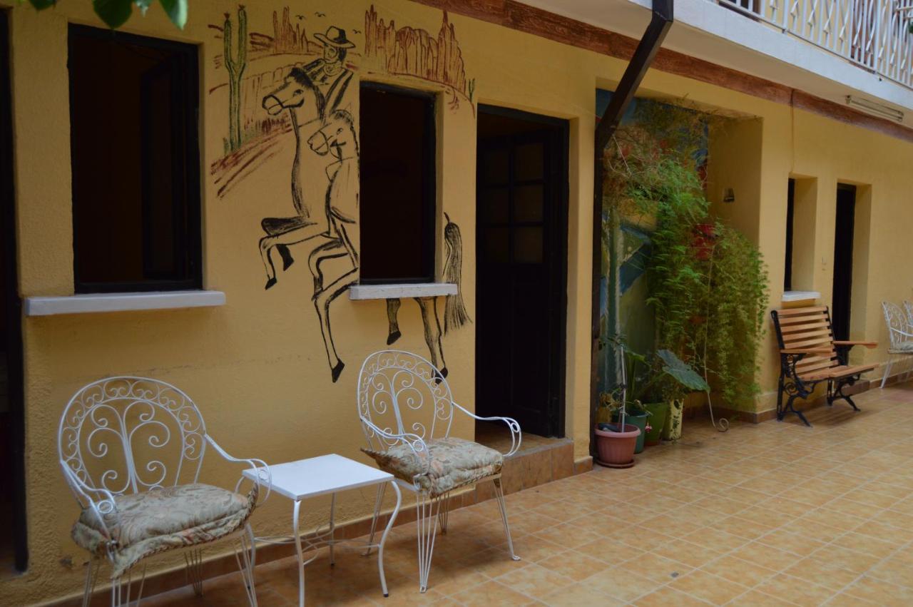 Hostal Coronel Pedro Arraya Tupiza Ngoại thất bức ảnh